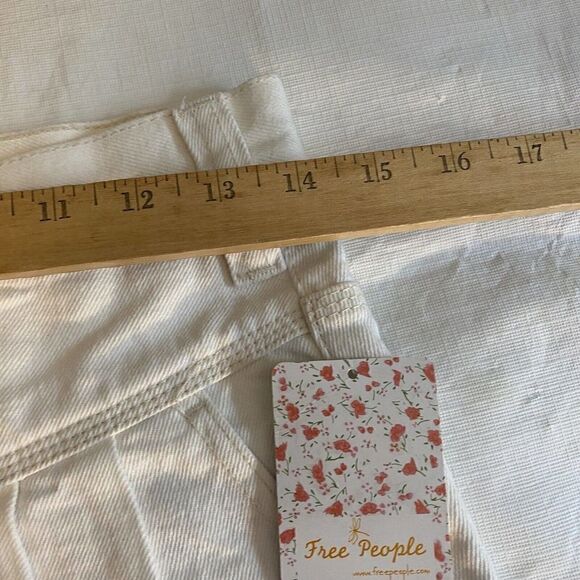 Free People We the Free White Sidecar Mini Skirt Denim Raw Edge NEW SZ 24 - Picture 7 of 8